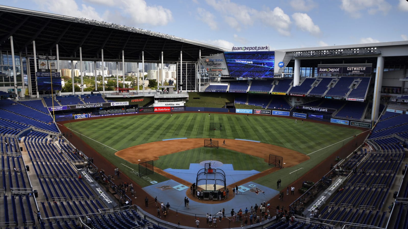 NHL Notebook: Florida Panthers may host an outdoor game next season