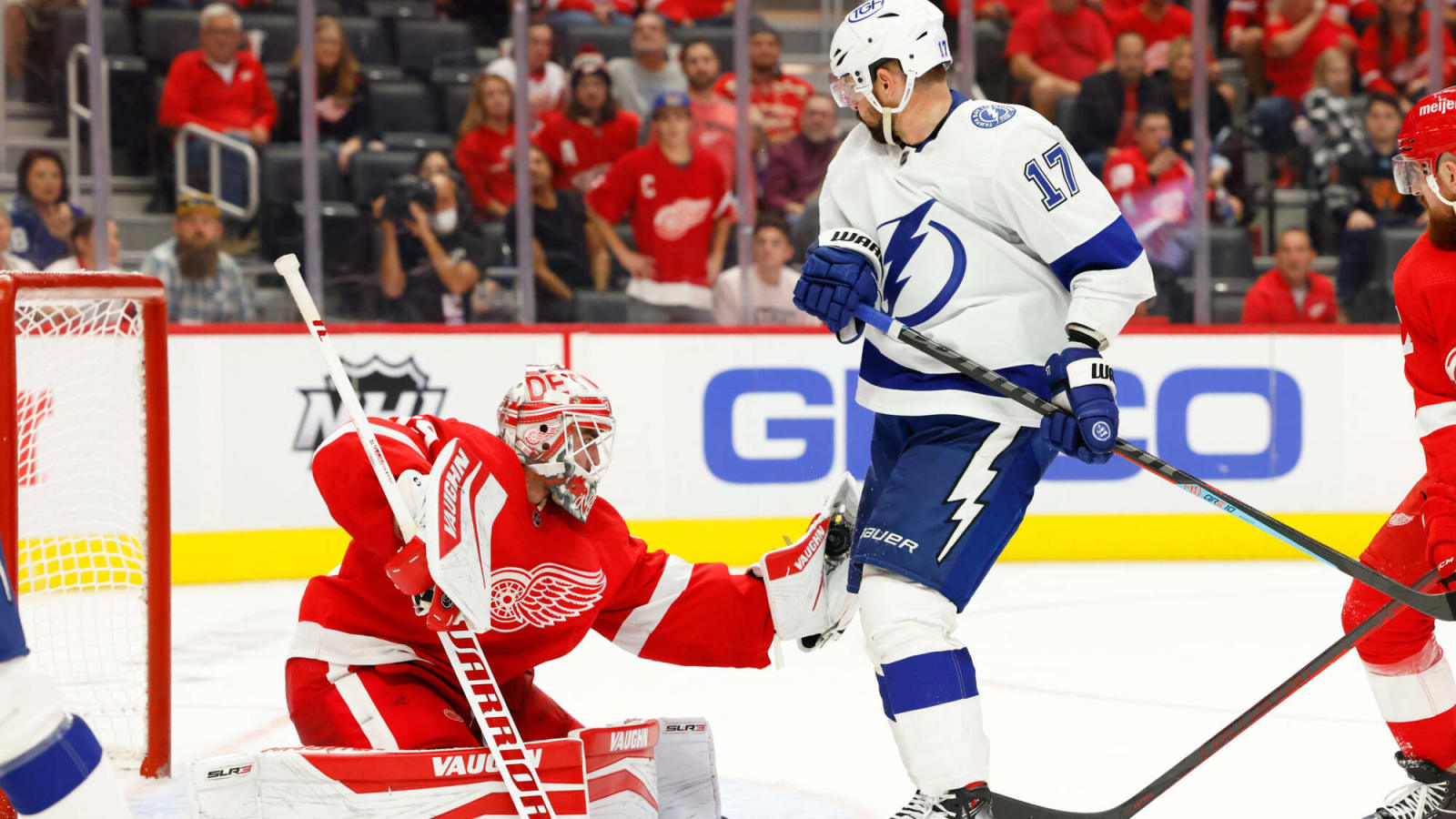 Staal’s status uncertain as Red Wings host Lightning in Saturday matinee