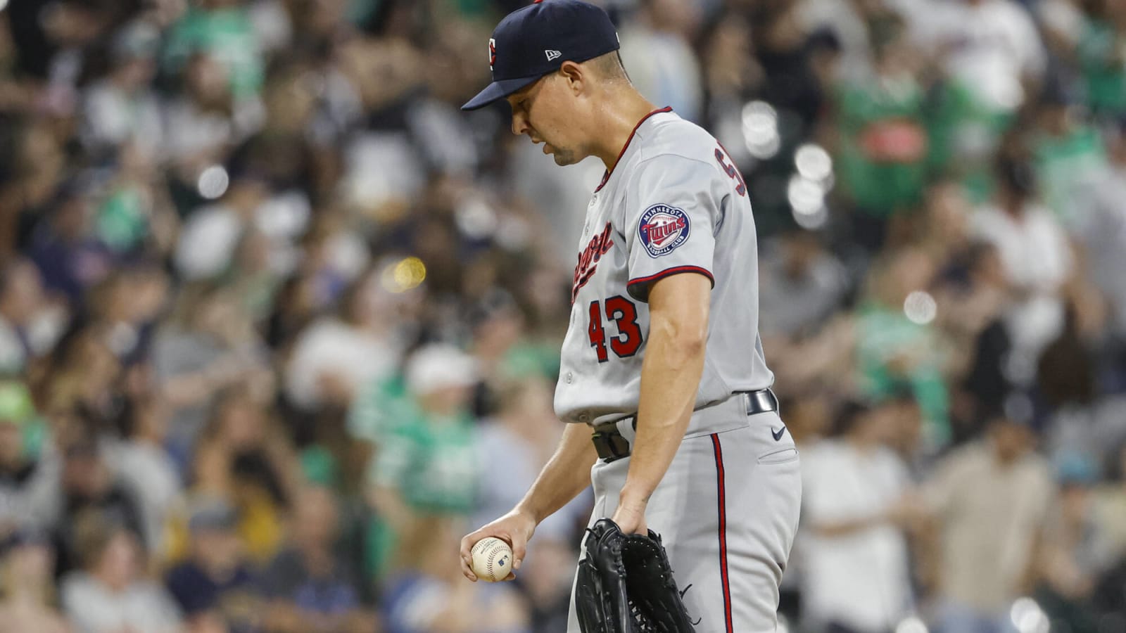 Diamondbacks Sign Aaron Sanchez To Minor League Deal