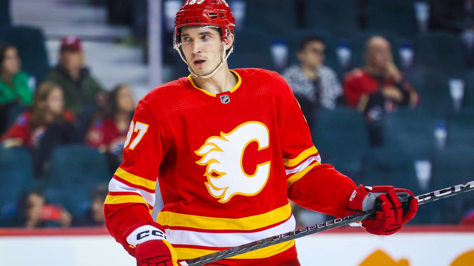 Calgary Flames recall defender Yan Kuznetsov from the AHL’s Wranglers (again)