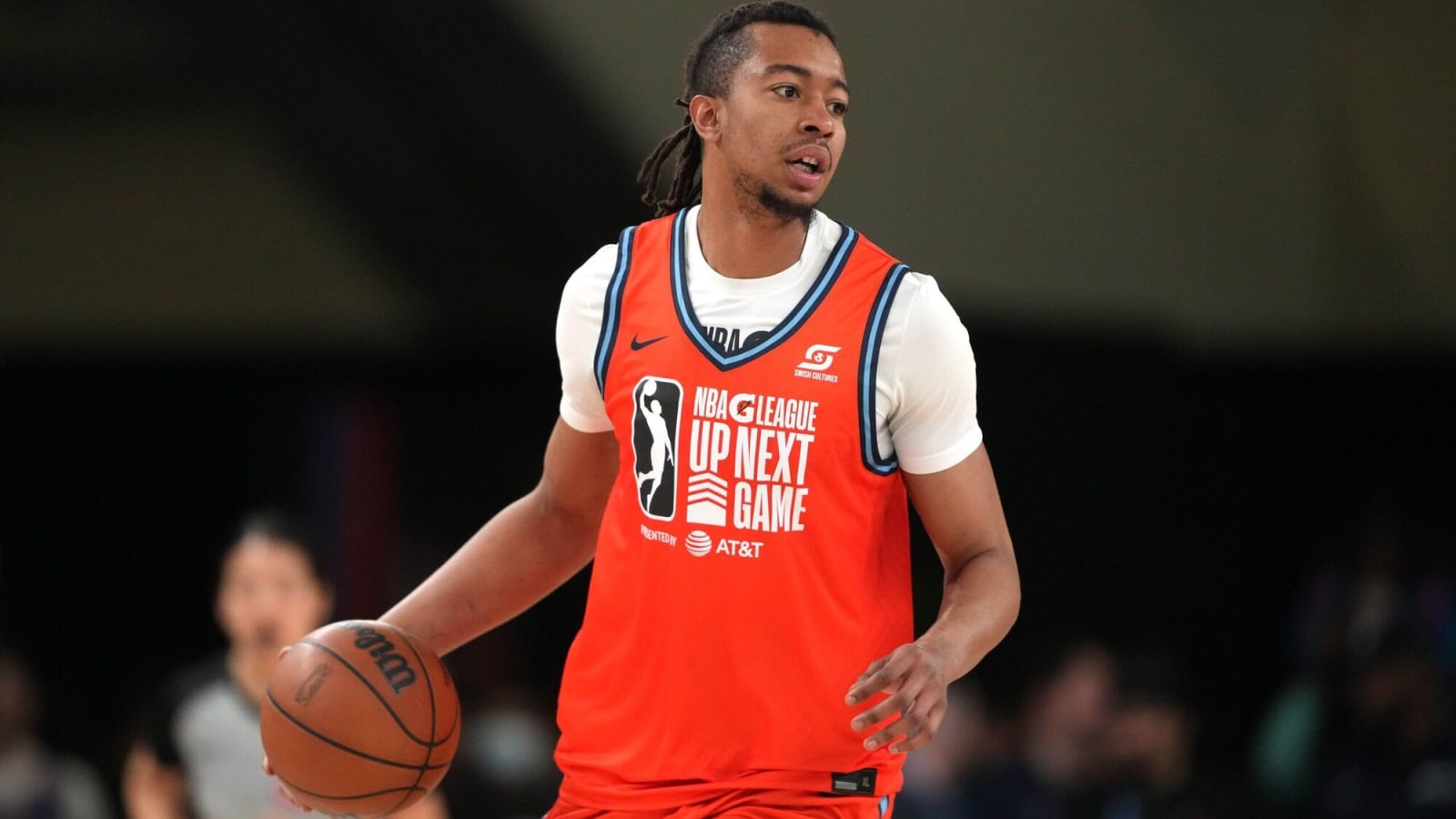 Knicks lose dominant G-League center to Mavericks