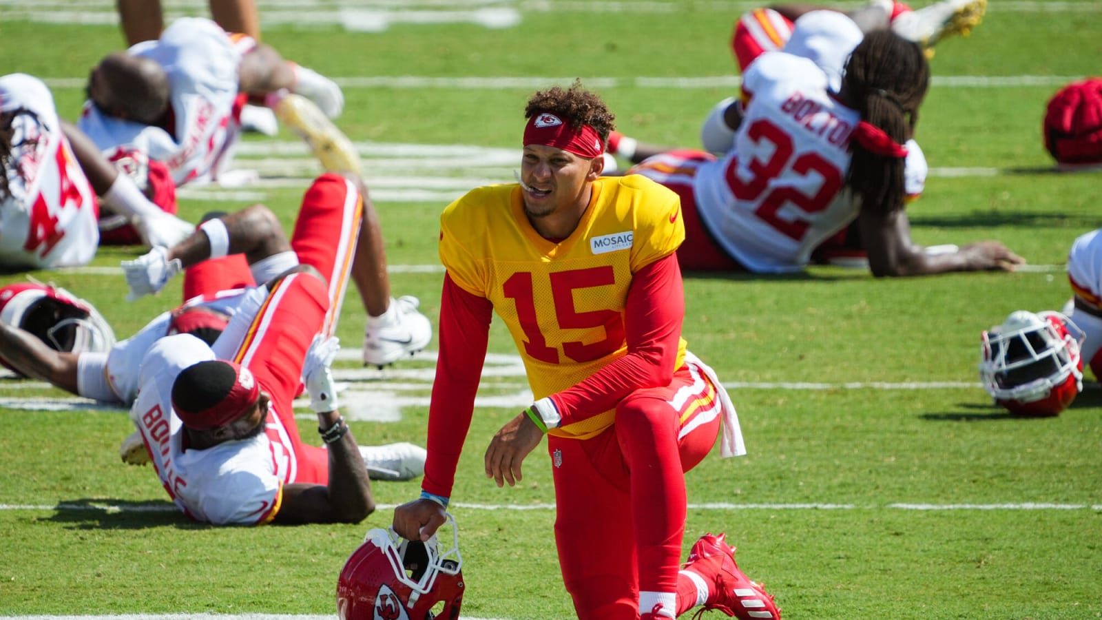 Eagles fans rain down MVP chants on Jalen Hurts during camp