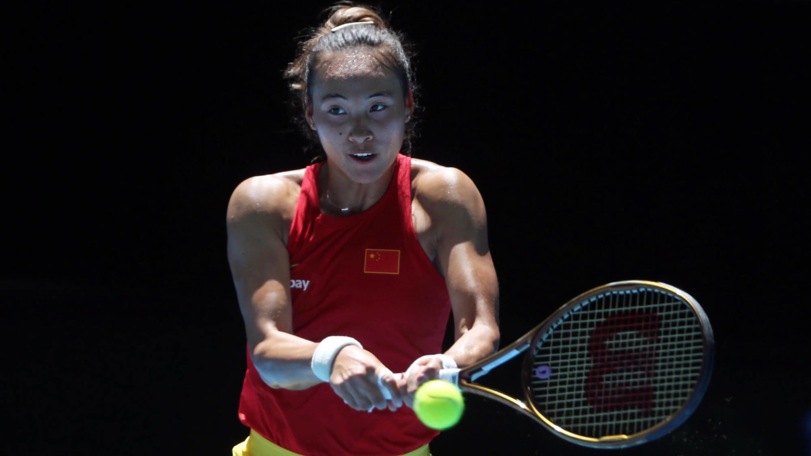 Watch: 'My idol! Please don’t go. I haven’t gotten your autograph yet,' Qinwen Zheng has a big fan-girl moment with Novak Djokovic at the 2024 United Cup 