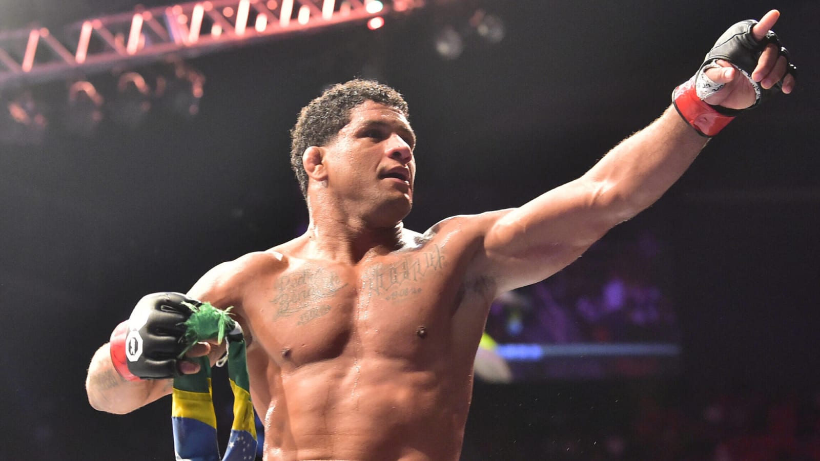 UFC Star Gilbert Burns Suggests Poor Pay May Be The Reason Why MMA Judges Do Such A Terrible Job