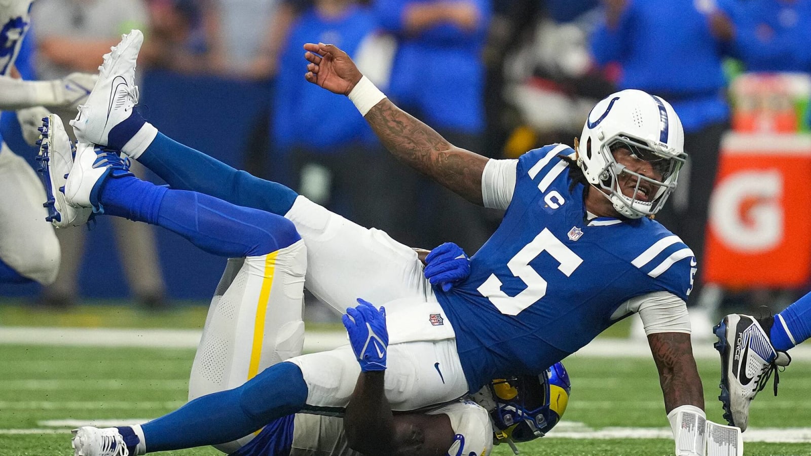 Colts QB Anthony Richardson leaves game with apparent shoulder injury vs Titans