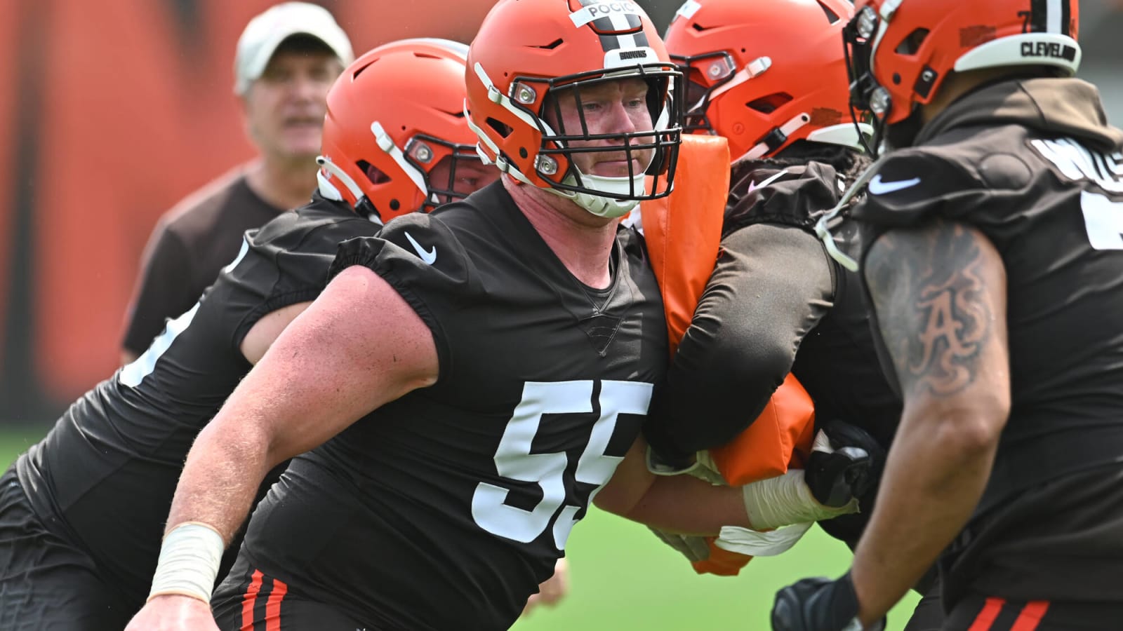 Browns Announce Three Moves Including Activating C Ethan Pocic From IR