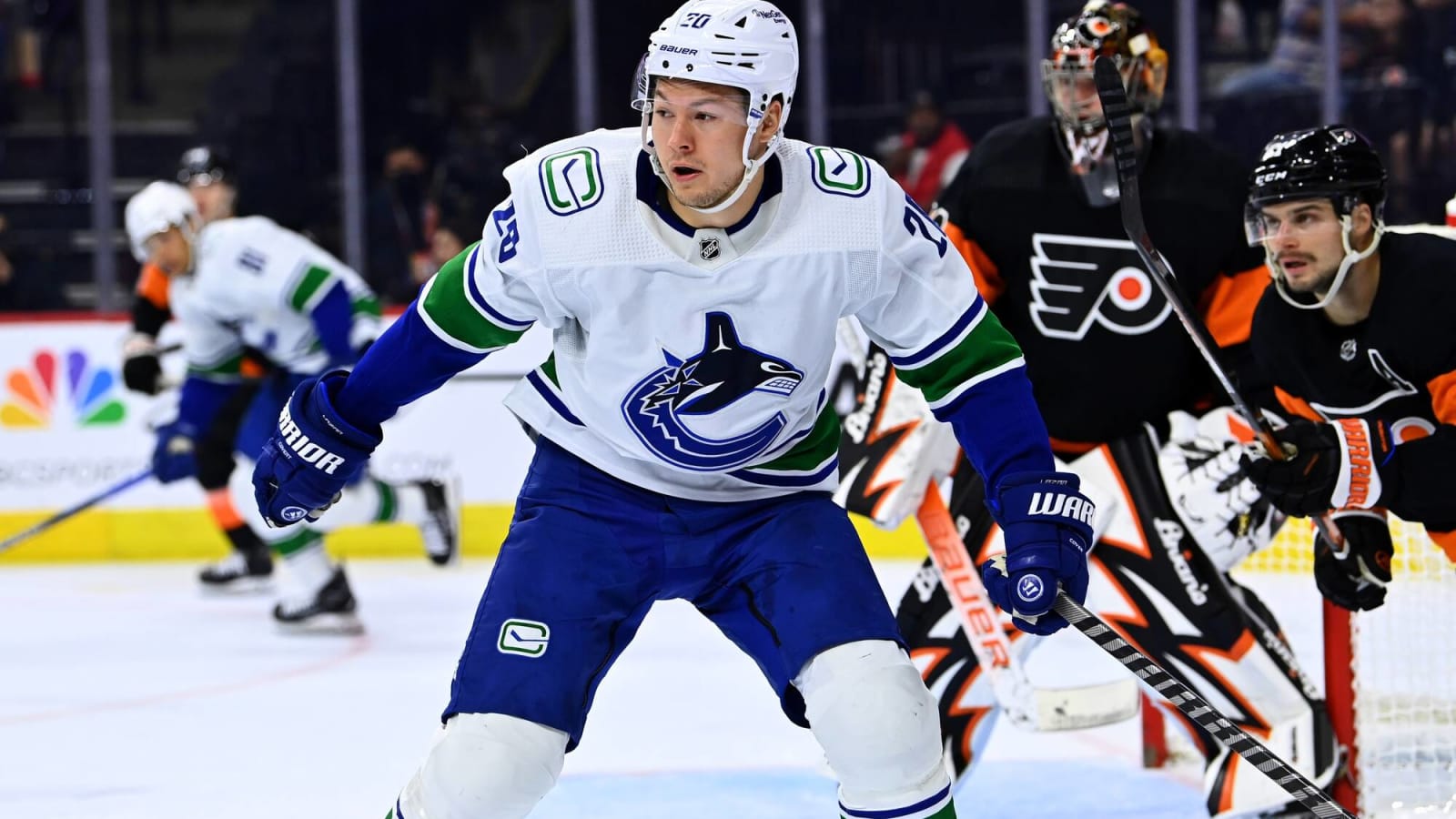 Canucks activate Curtis Lazar off IR, send Will Lockwood to AHL