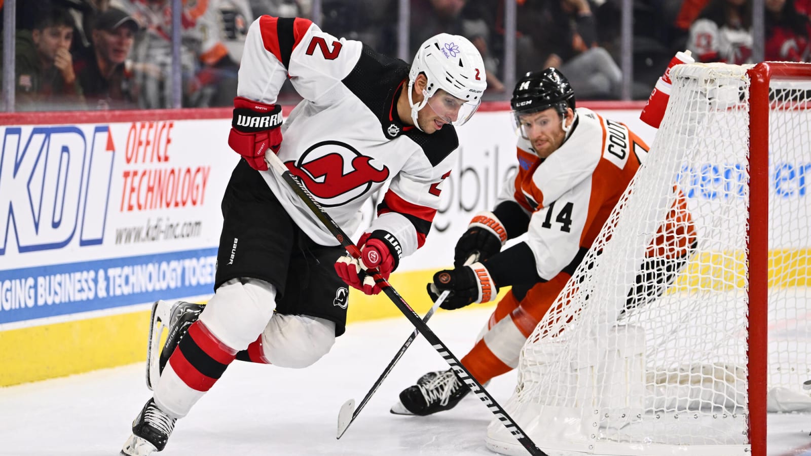 Islanders, Devils swap young fowards