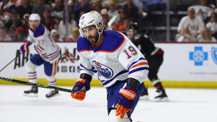 Oilers Give Depth Guys Shot as Henrique Unlikely for Game 1