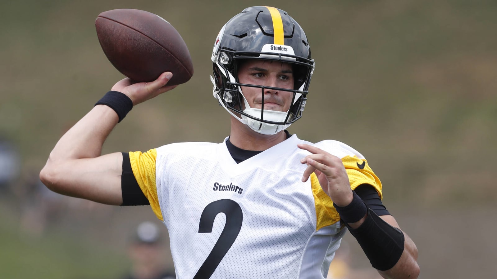 Steelers&#39; Mason Rudolph Has Cringeworthy Beginning Opening Door For UDFA Tanner Morgan 