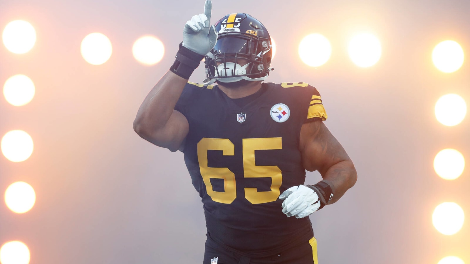 Steelers OT Dan Moore Jr.&#39;s Value Will Earn Him A Massive Salary Increase In 2025