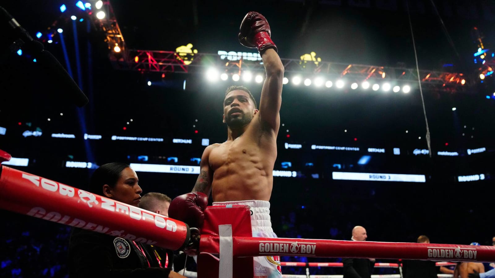 Title Fights From Around the World: Oscar Collazo Defeats Gerardo Zapata in Dominant Fashion
