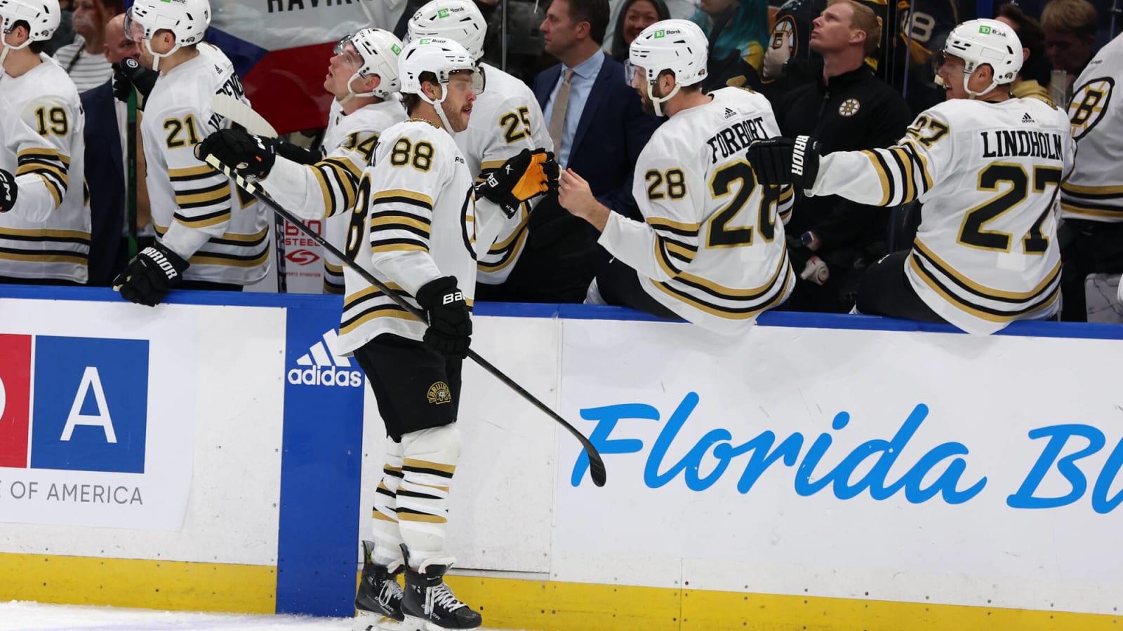 Bruins 3 Up, 3 Down: Pastrnak, Swayman, Lohrei & More