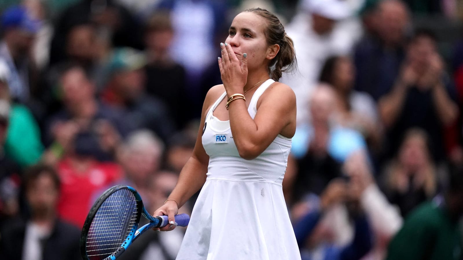Sofia Kenin stuns Coco Gauff in Wimbledon opener Yardbarker