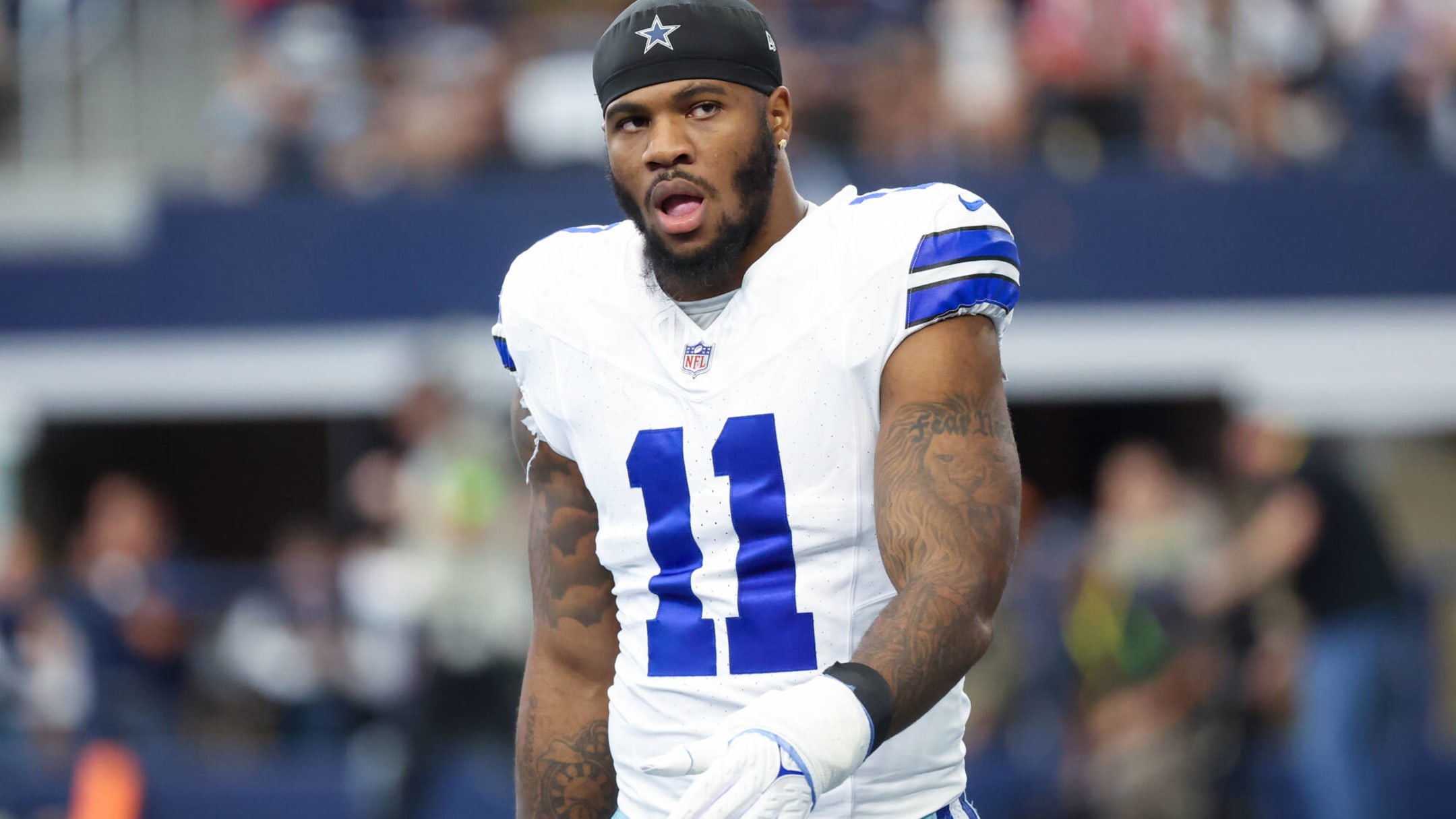 Cowboys' Micah Parsons defends wearing 76ers jersey to NBA playoff