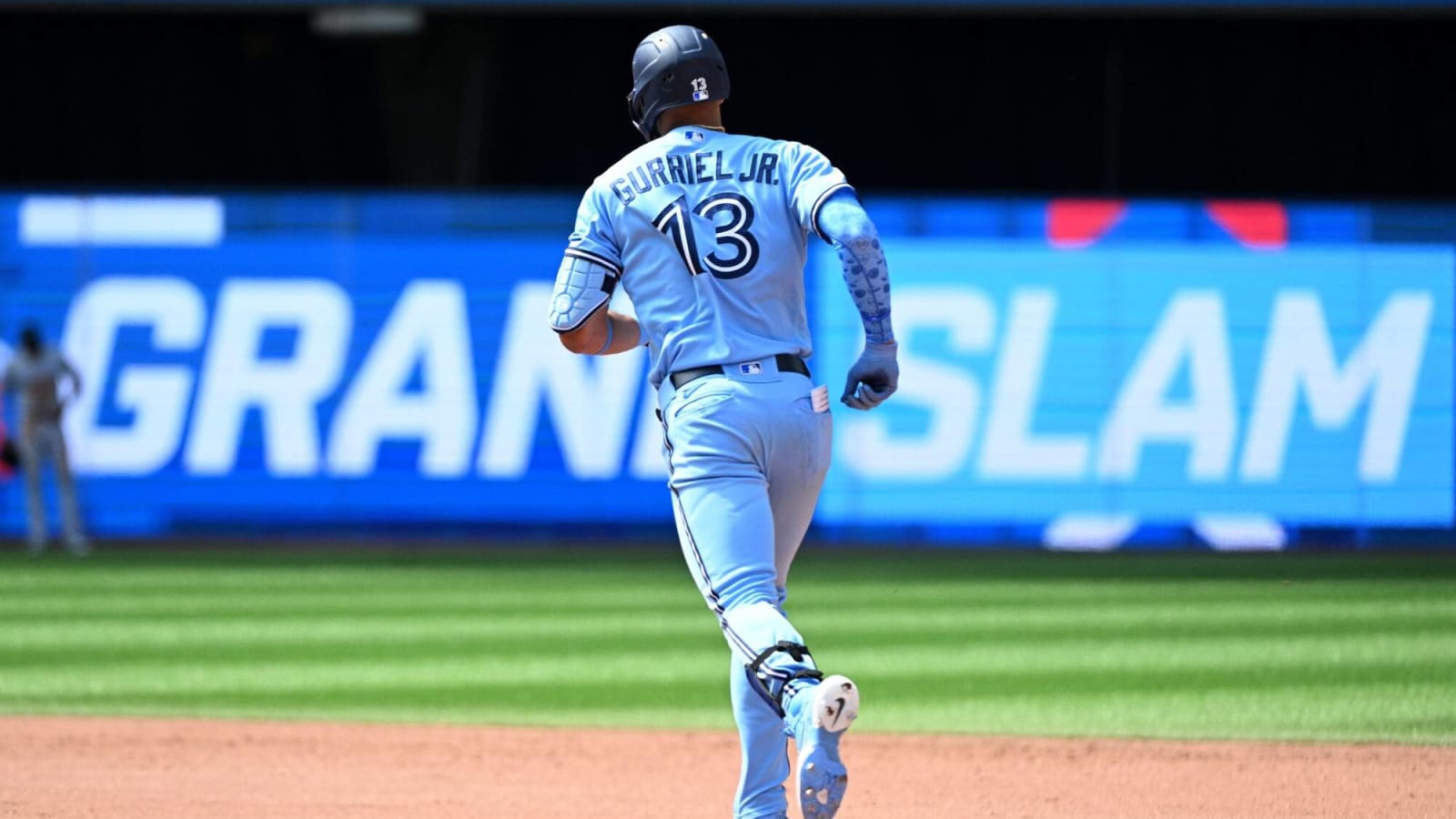 Lourdes Gurriel Jr. had wrist surgery, Blue Jays say he’ll be ready for spring training