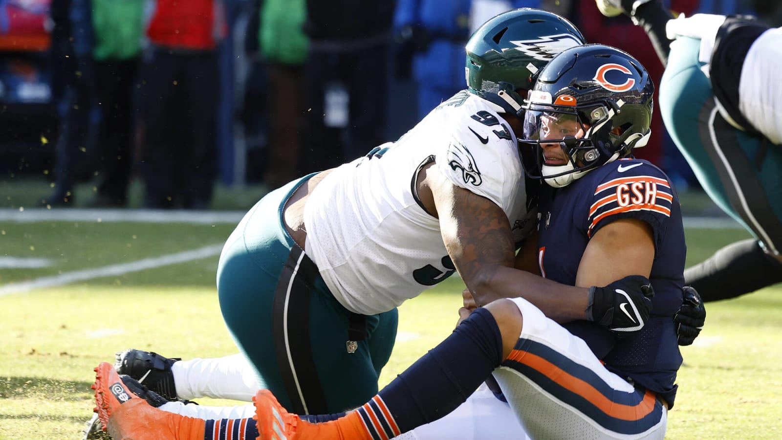 Chicago Bears should look to sign both of the top defensive tackles in free agency
