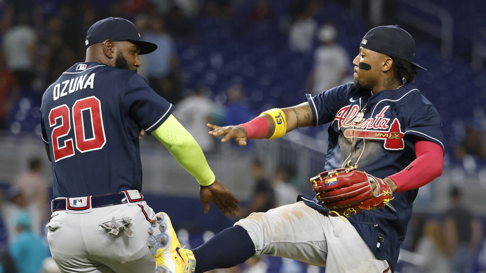 Braves' bats are hot, so why not ride them?