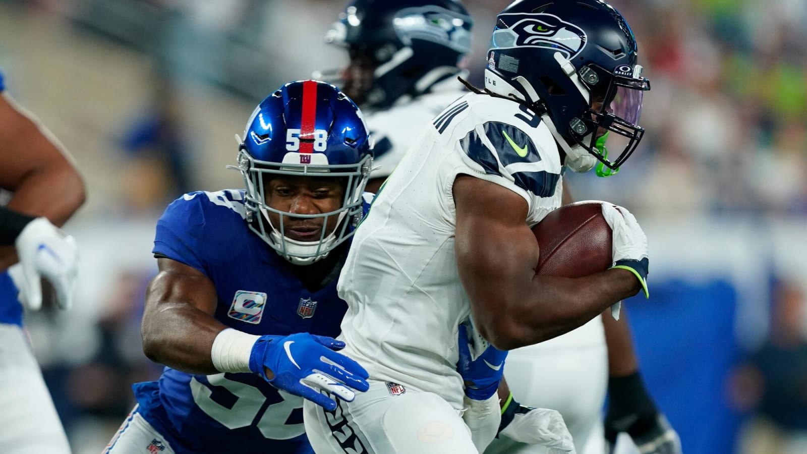 Giants’ Bobby Okereke Leads NFL In This Impressive Stat