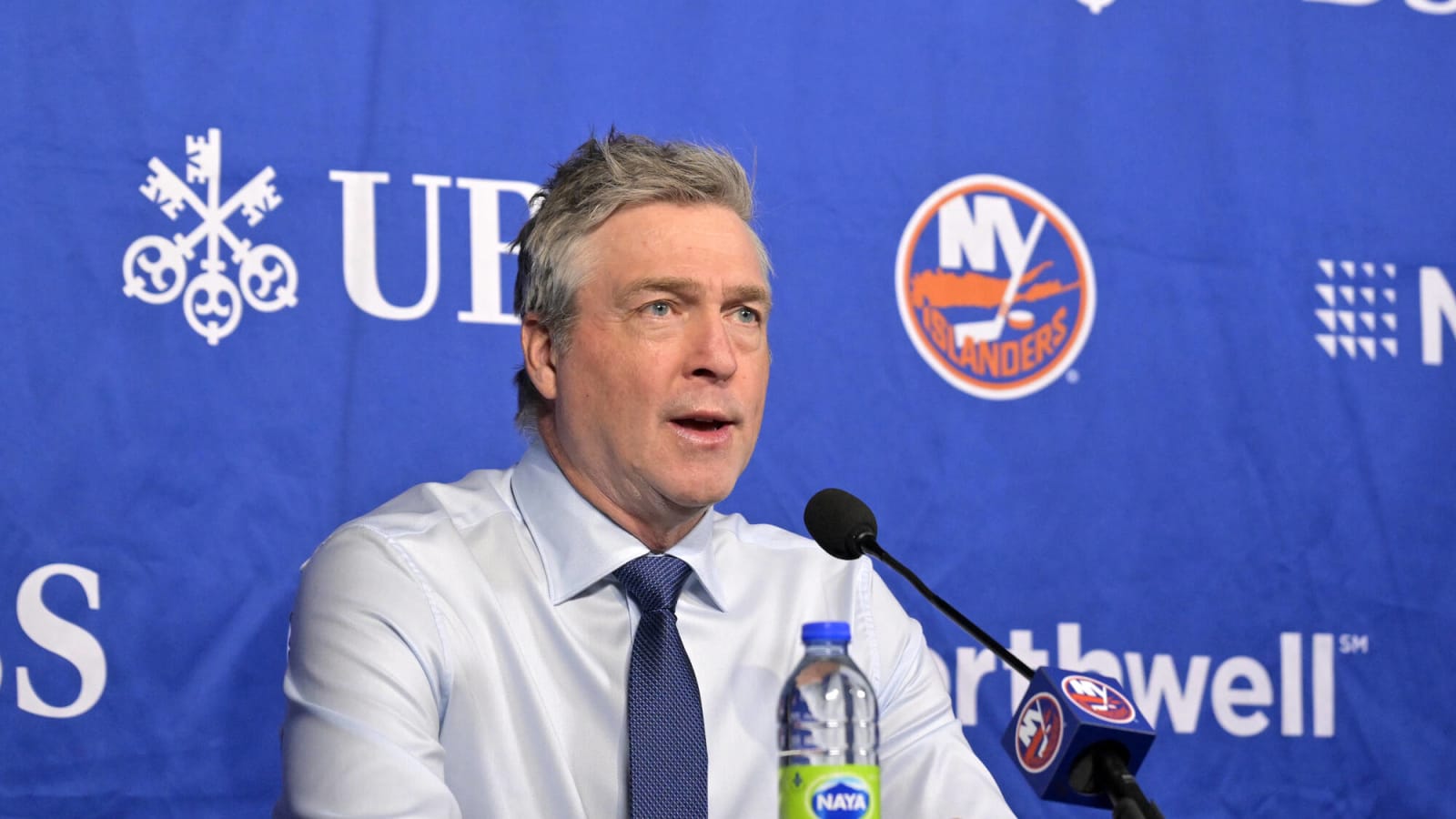 New York Islanders hire Benoit Desrosiers as an assistant coach