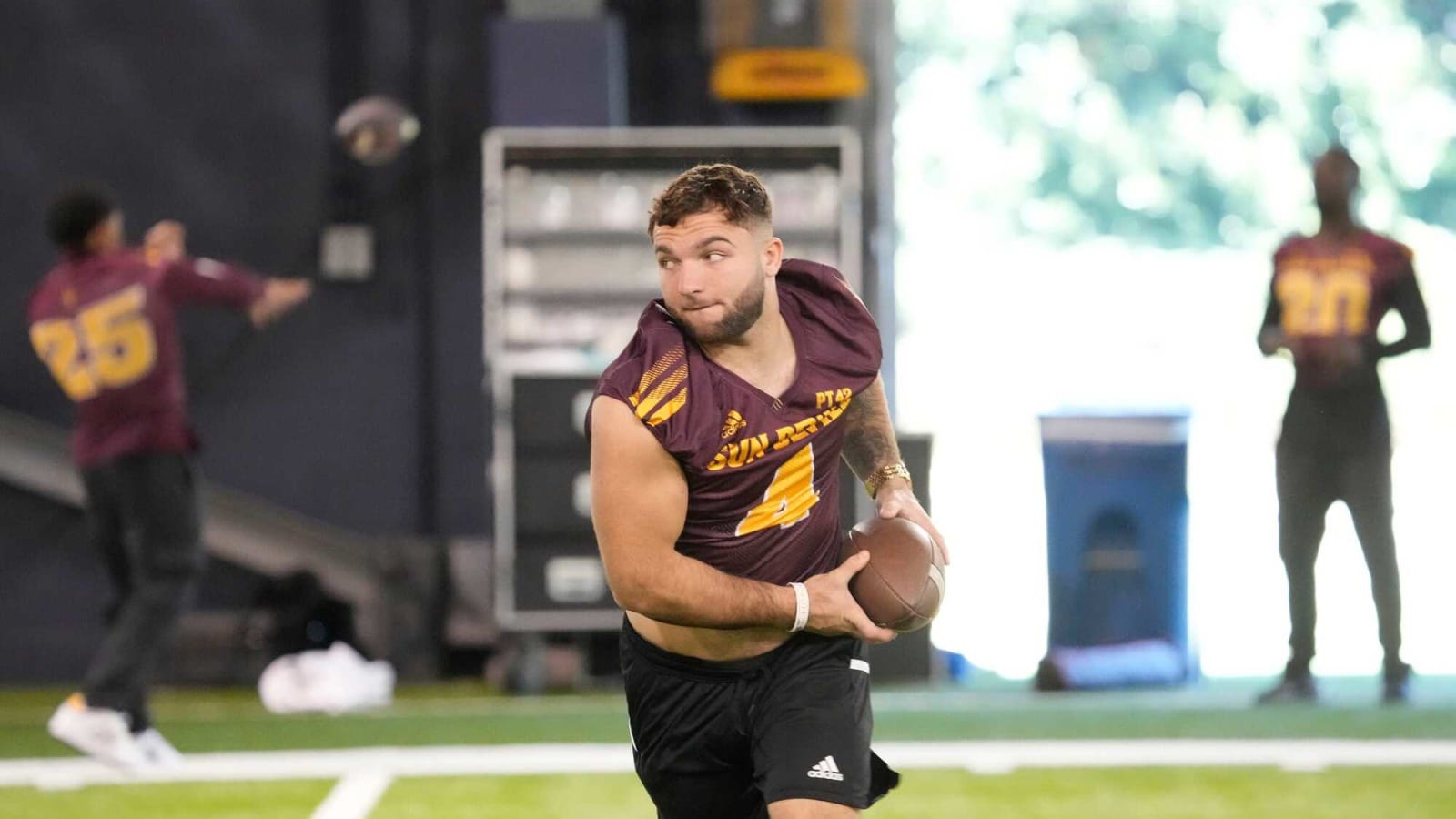 Cam Skattebo criticized over actions toward teammate during Peach Bowl