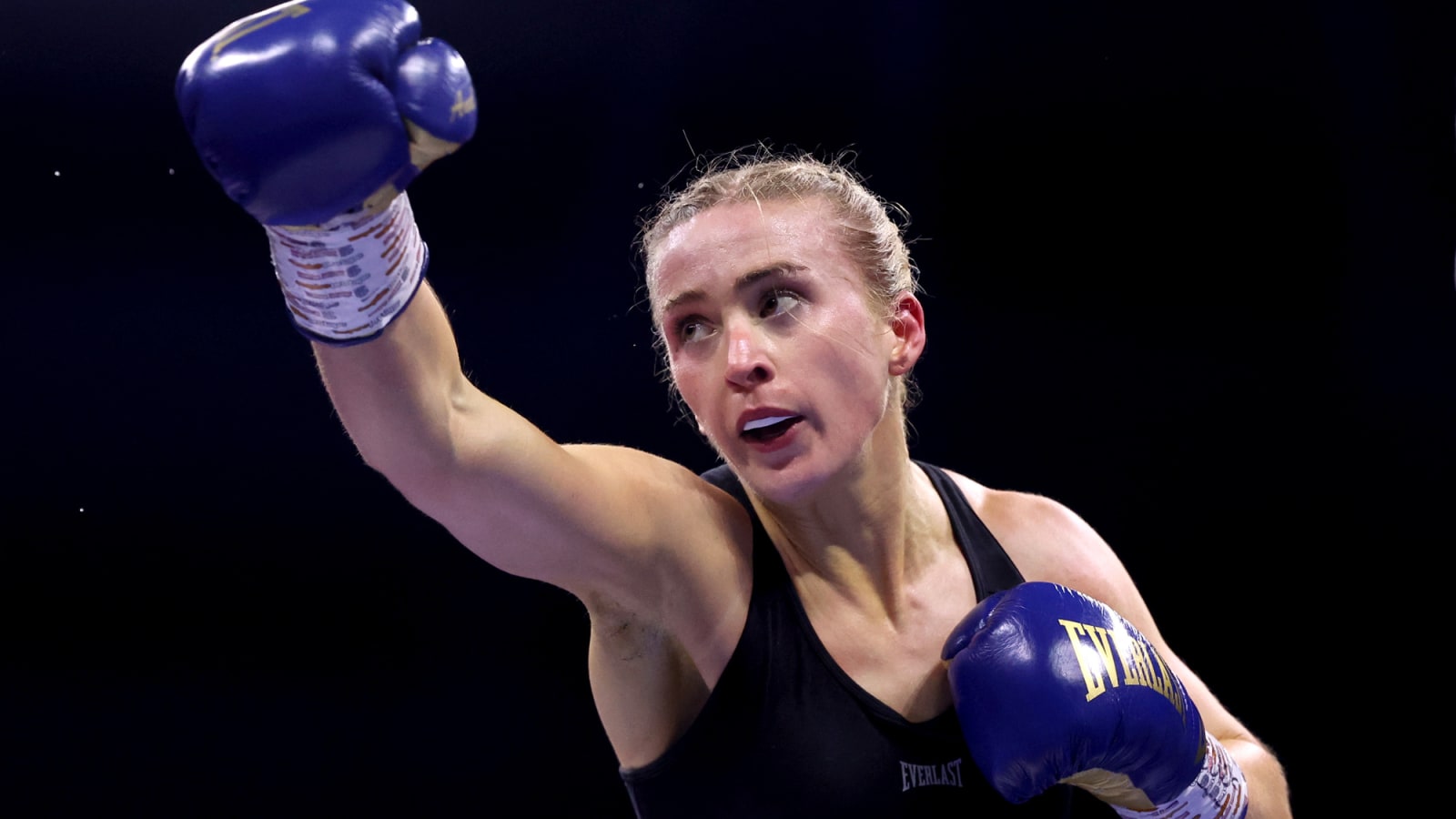 Rhiannon Dixon vs. Terri Harper: How to Stream, Betting Odds and Fight Card