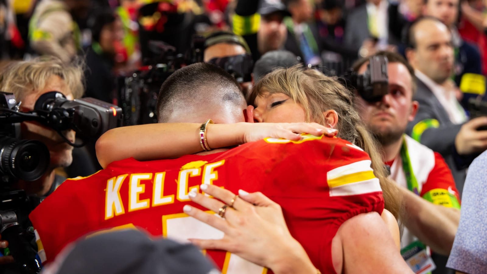 'She’s our little sister!' Chiefs coach Dave Merritt, who is interviewing for 49ers DC job, calls Taylor Swift ‘part of the family’