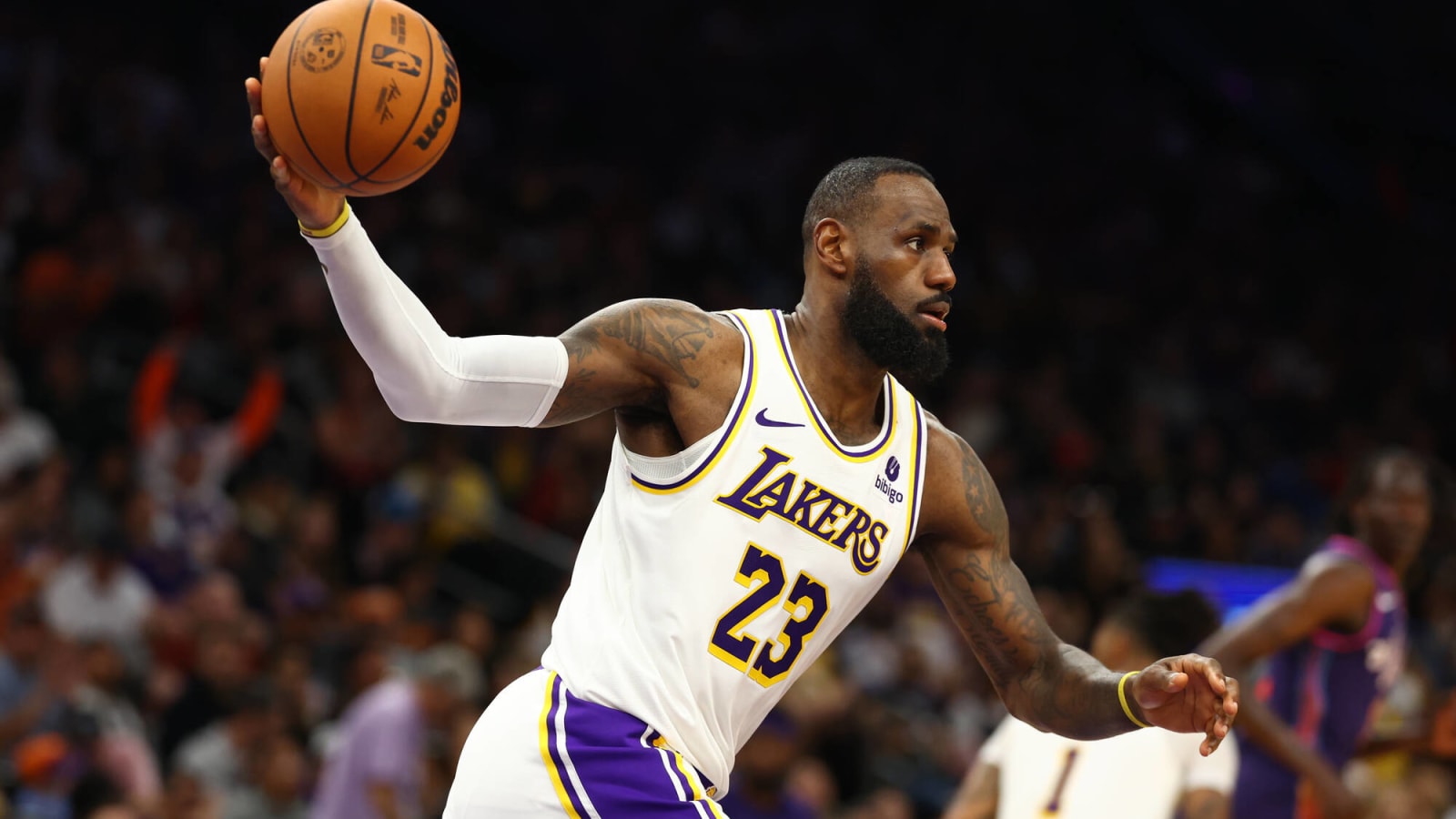 LeBron James Has Averaged 27 PPG For Every Team He Played For And On Every Day Of The Week