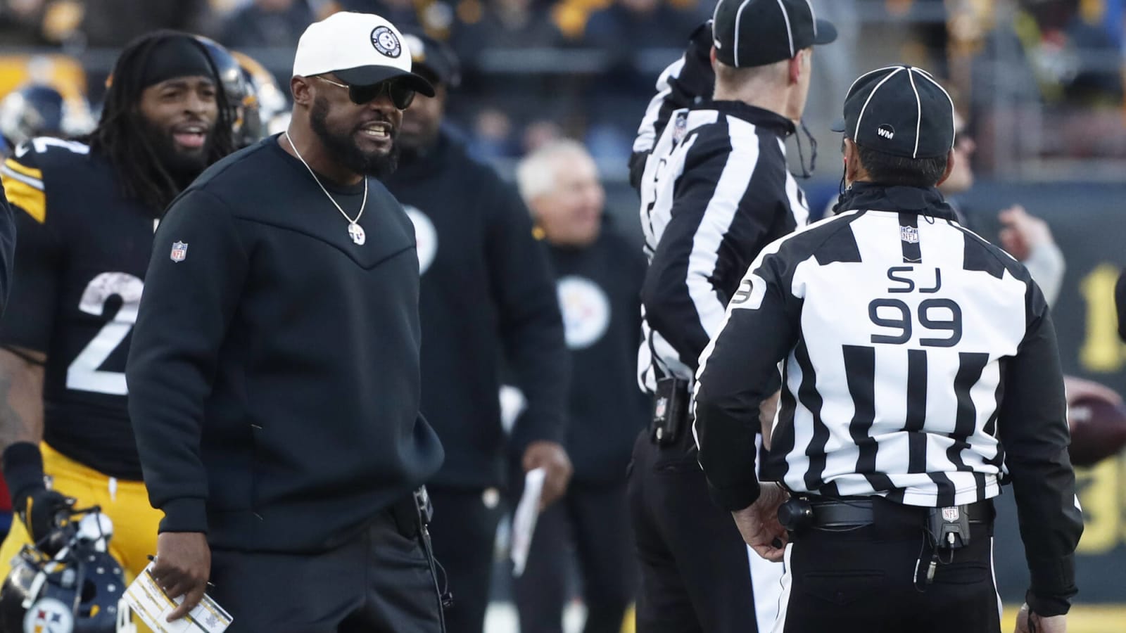 Steelers And Mike Tomlin Can’t Afford To Let Brian Flores Exit After 1 Season