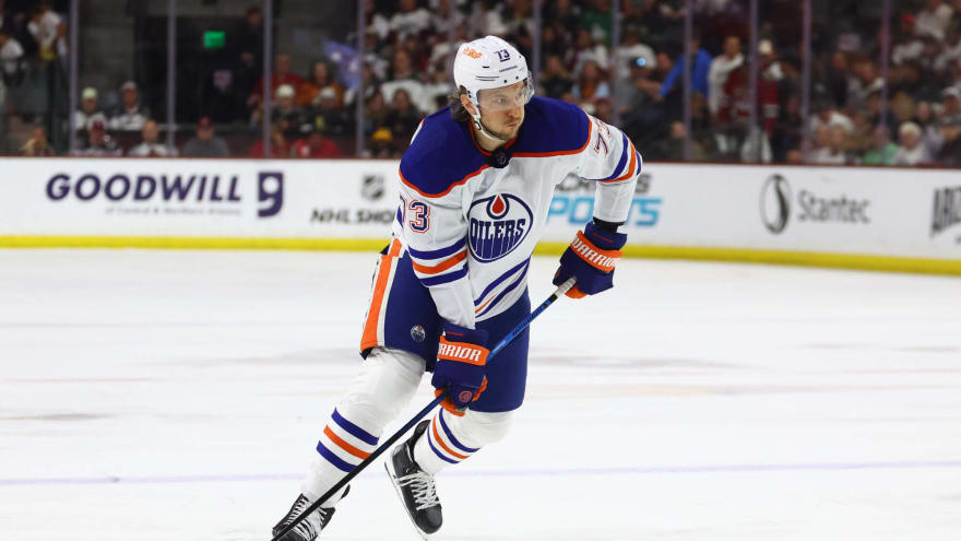 Insider Says Oilers Want Long-Term Deal for Vincent Desharnais