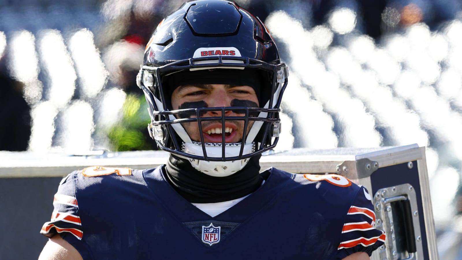 Chicago Bears fans have mixed reactions to Cole Kmet’s extension