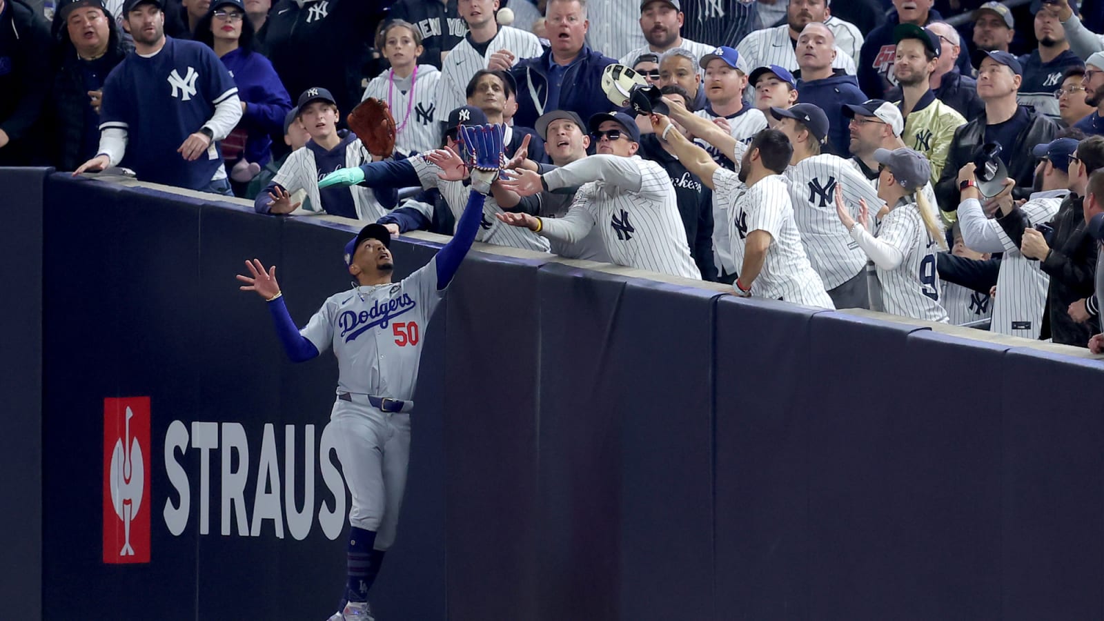 Mookie Betts has vulgar message for Yankees fans who interfered