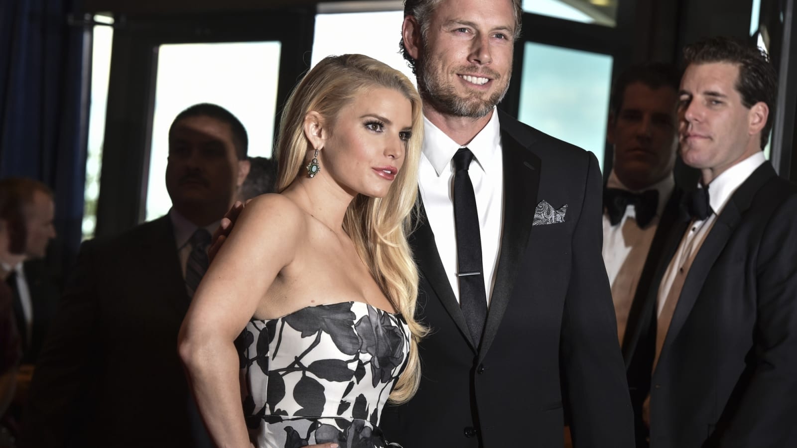 Jessica Simpson&#39;s &#39;Crazy Mood Swings&#39; Raise Concerns About Future of Marriage to Eric Johnson: Report