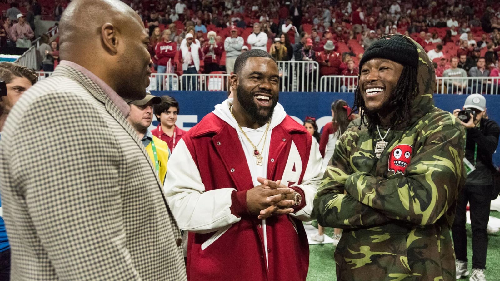 Former Tennessee Vols star appears with wildly popular viral Alabama fan at NASCAR race