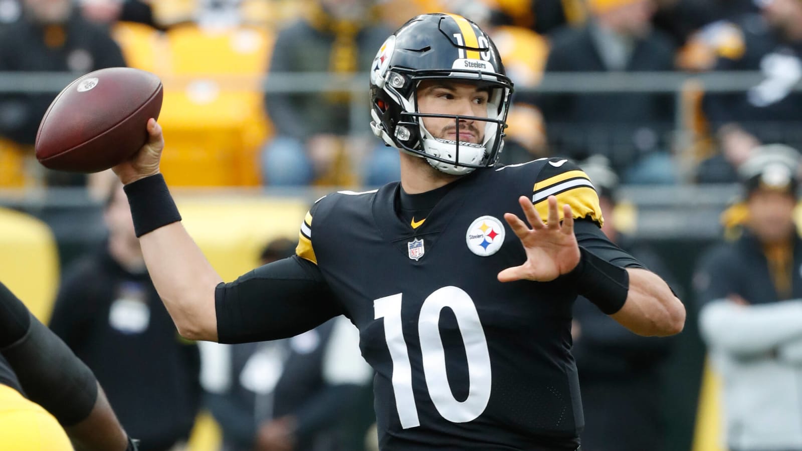 Steelers expected to start Mitch Trubisky on Sunday, but likely has a short leash