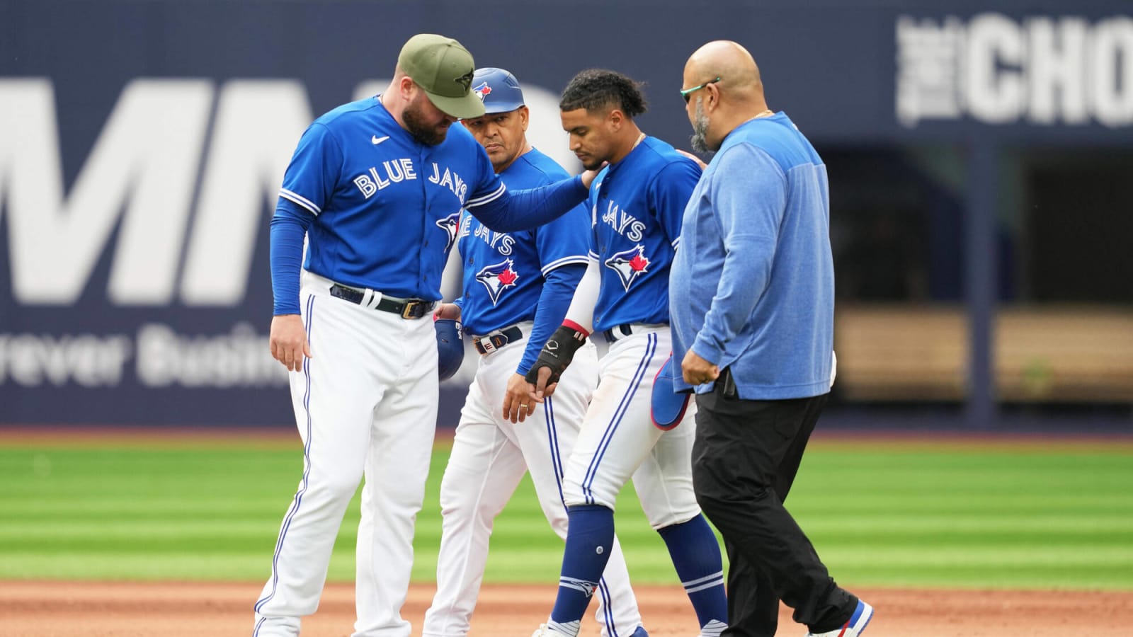 Blue Jays transaction news: Santiago Espinal heads to the 10-day Injured List, Otto López called up