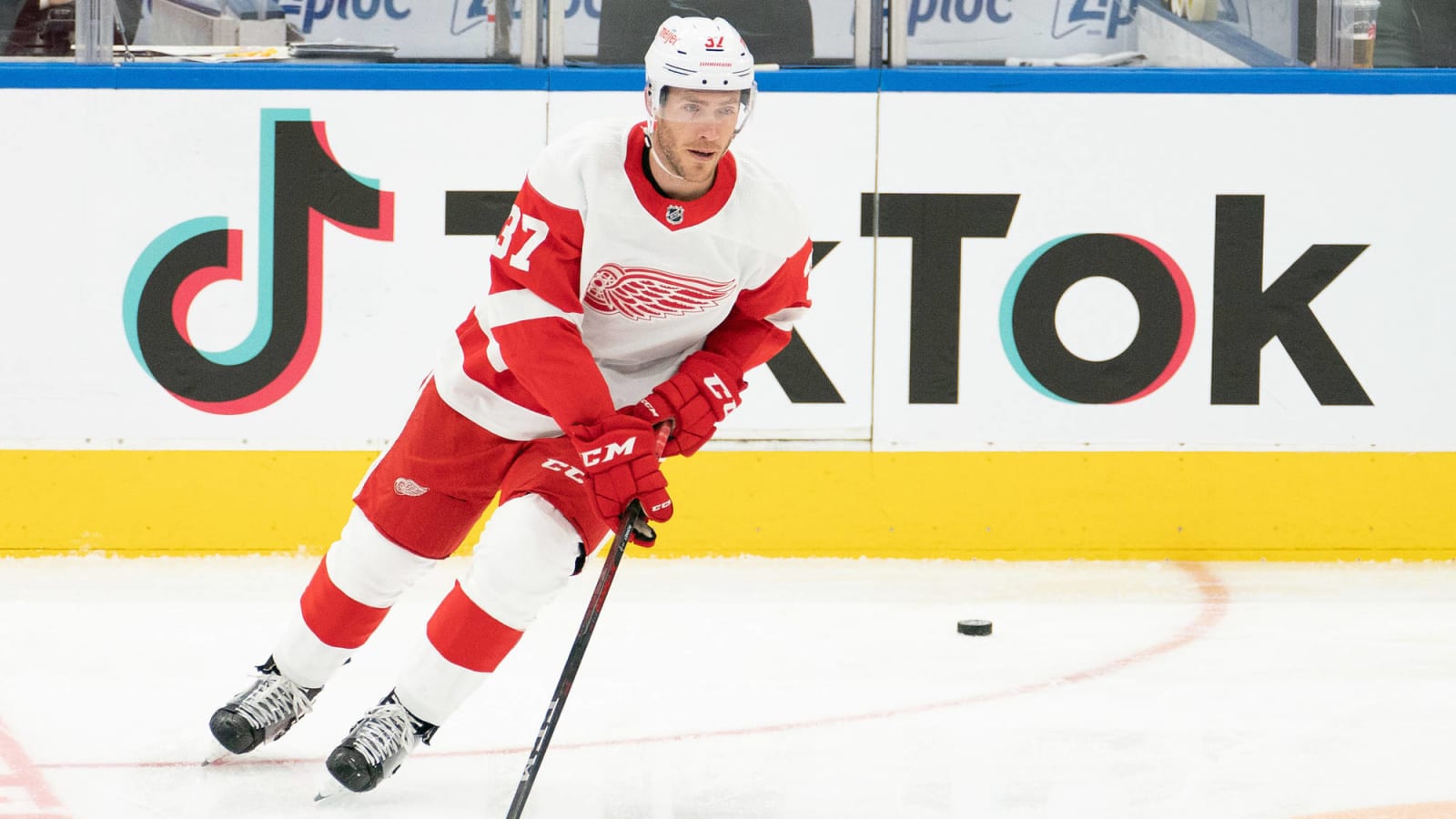 Red Wings place Rowney and Barber on IR, recall Criscuolo