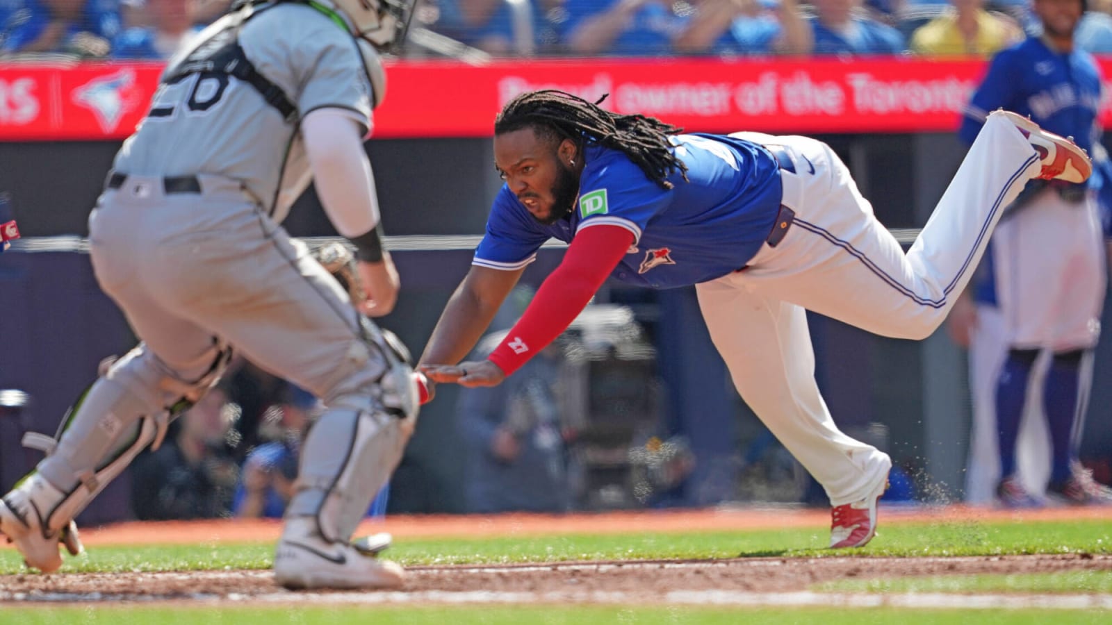 Instant Reaction: Blue Jays win opener against White Sox thanks to five RBIs from Danny Jansen