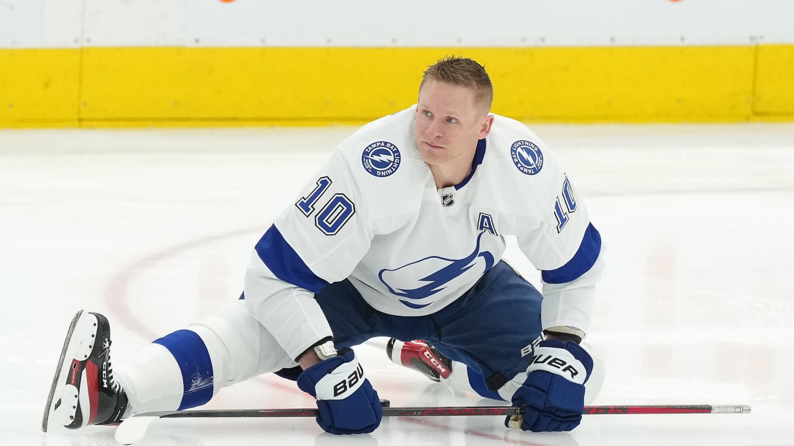 Why did Corey Perry re-sign with Anaheim Ducks, rather than test