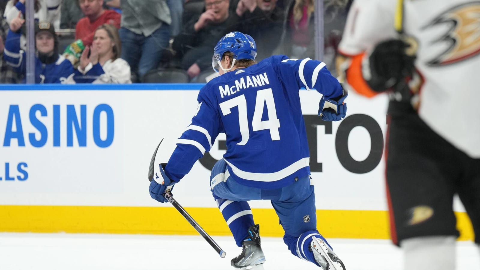 Maple Leafs sign Bobby McMann to two-year, $1.35 million AAV extension