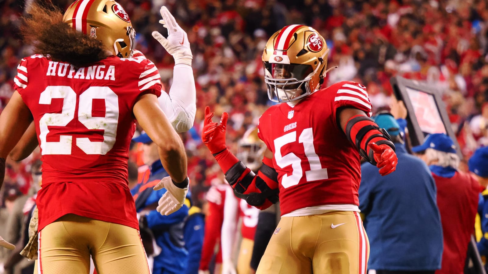 49ers Linebacker Azeez Al-Shaair Expected to Leave in Free Agency