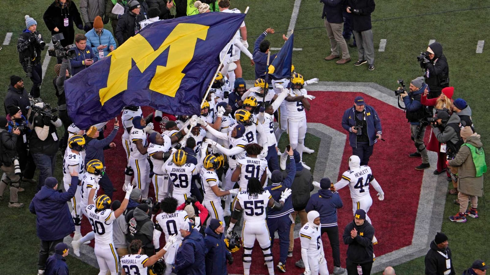 Watch: Michigan players plant flag at Ohio Stadium, which sparked massive brawl