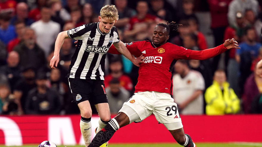 ‘It’s there to correct mistakes’ – Newcastle star whines about VAR after losing to Manchester United