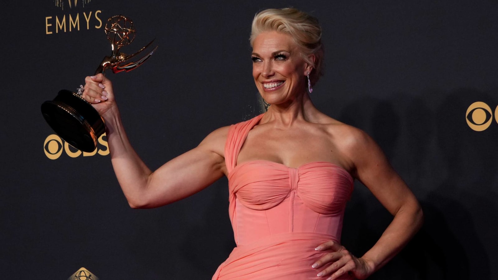 Hannah Waddingham cleverly replies to Seth Rogen mispronouncing her name at Emmys