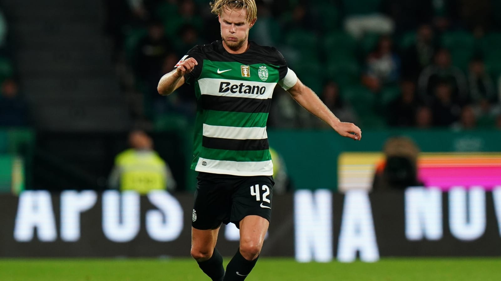 Tottenham enter race to sign 25-year-old midfield powerhouse on Arsenal radar