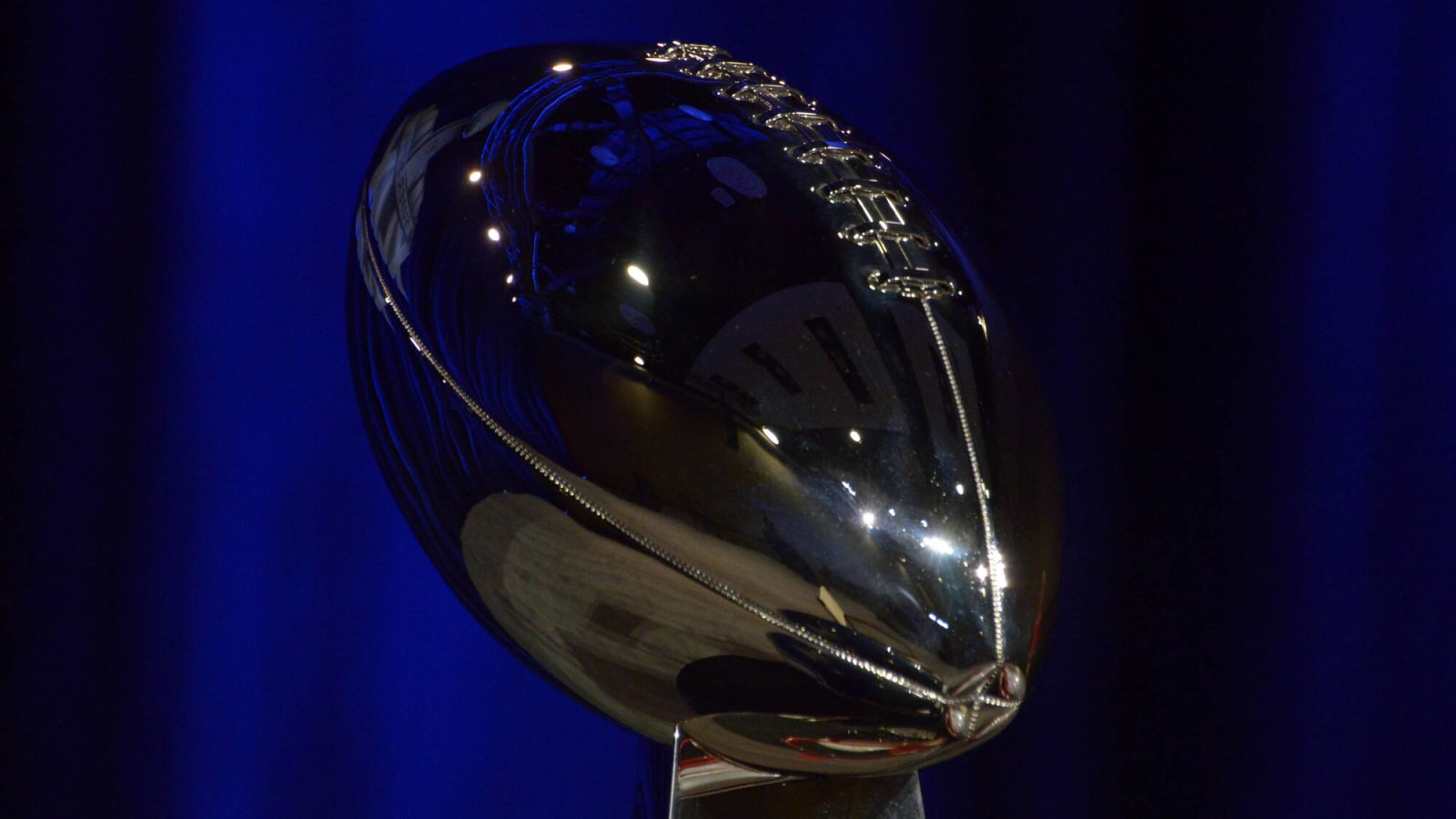 NFL Writer Makes Incredibly Bold Super Bowl Prediction