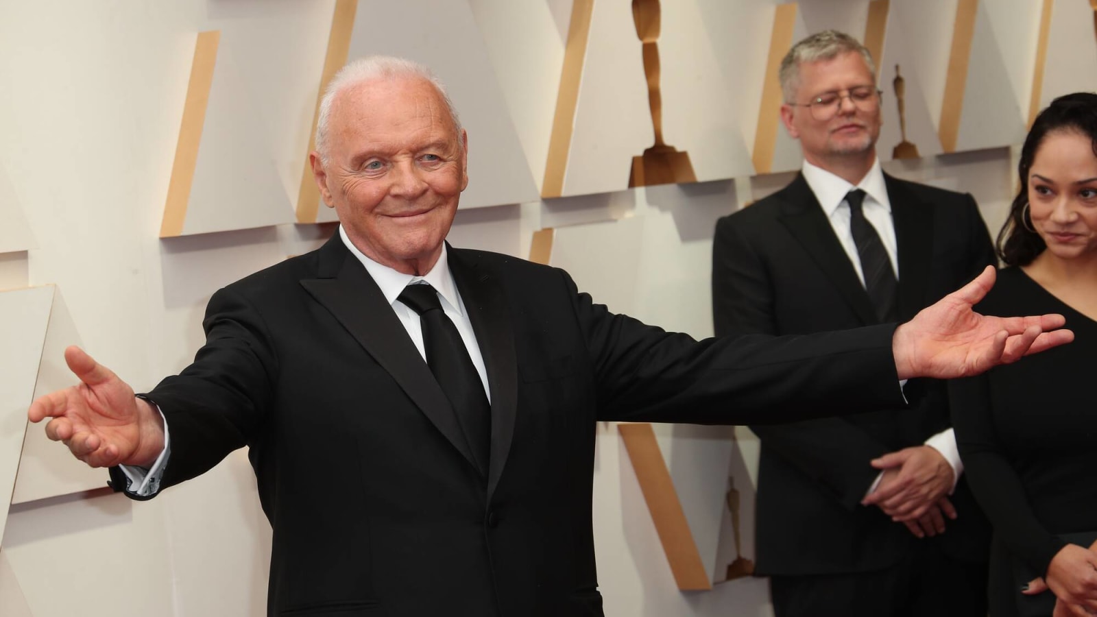 Watch: Hollywood icon Sir Anthony Hopkins joins Ryan Reynolds & Rob McElhenney as Wrexham Mascot in HILARIOUS Super Bowl ad