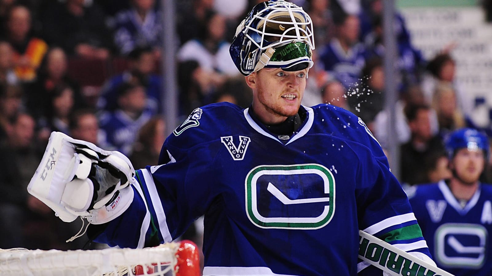 Cory Schneider talks Canucks’ playoff chances, hating the Bruins, and more