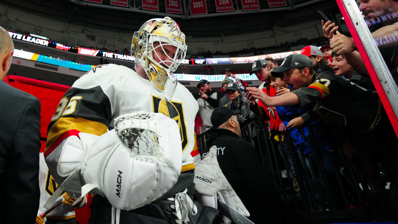 Vegas Golden Knights goaltender Logan Thompson day-to-day with upper-body injury