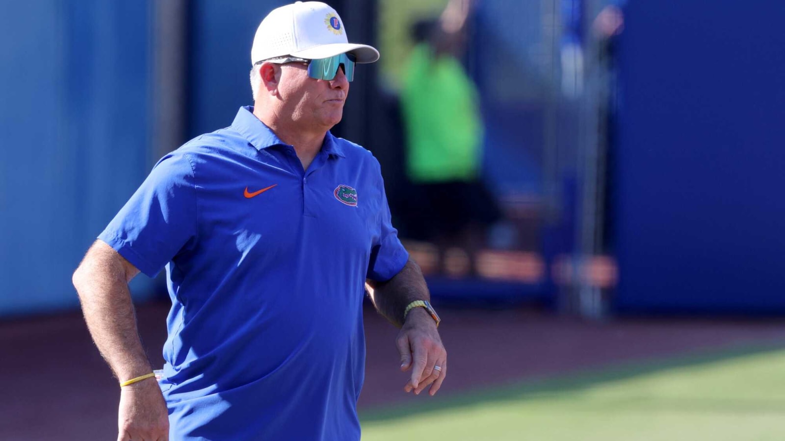 Florida coach Tim Walton gets ejected for epic meltdown